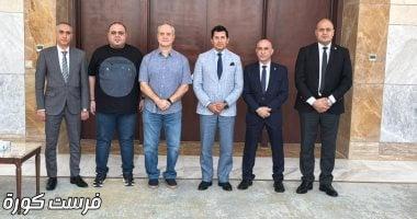 وزير الرياضة يلتقي رئيس اتحاد رفع الأثقال والمدير الفني الجديد للمنتخب
